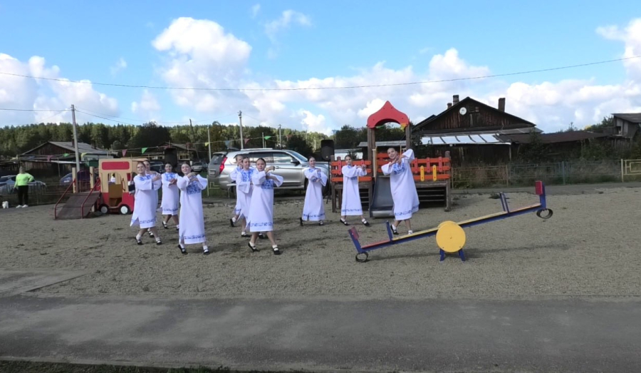В поселке Восток отметили День лесника и День поселка!